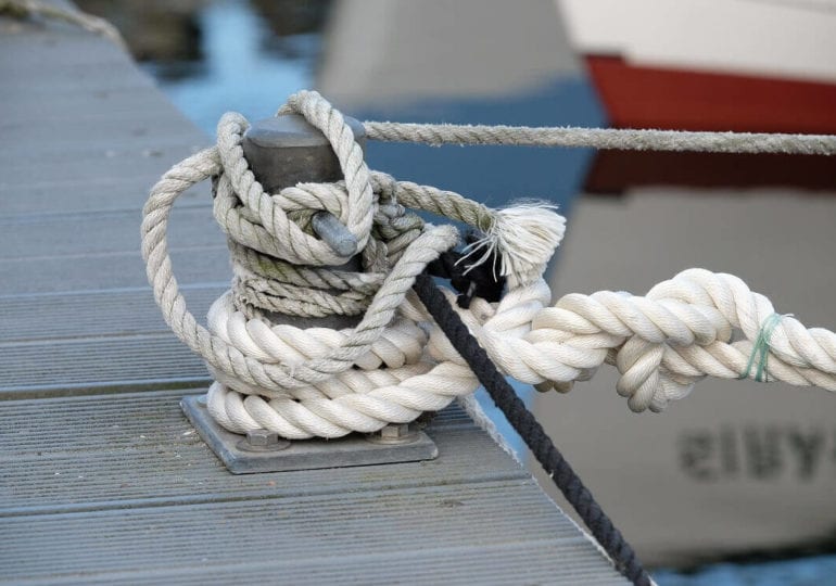 Hafenmanöver: Wie lege ich am Pier an?