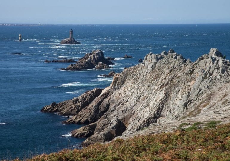 Segeln nach Gezeitenkalender in der Bretagne