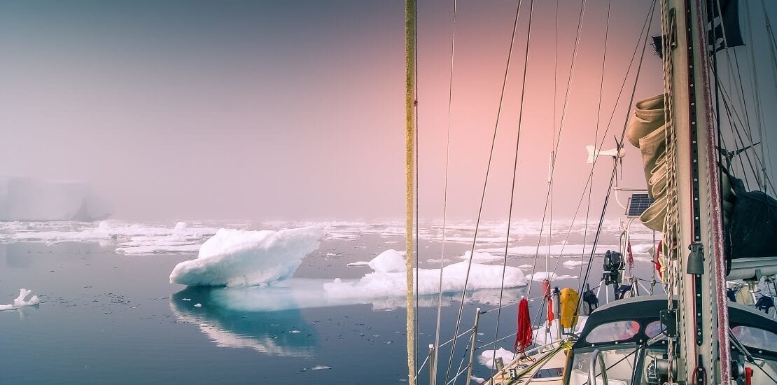 Nichts als Eis: Tipps für das Segeln in der Arktis