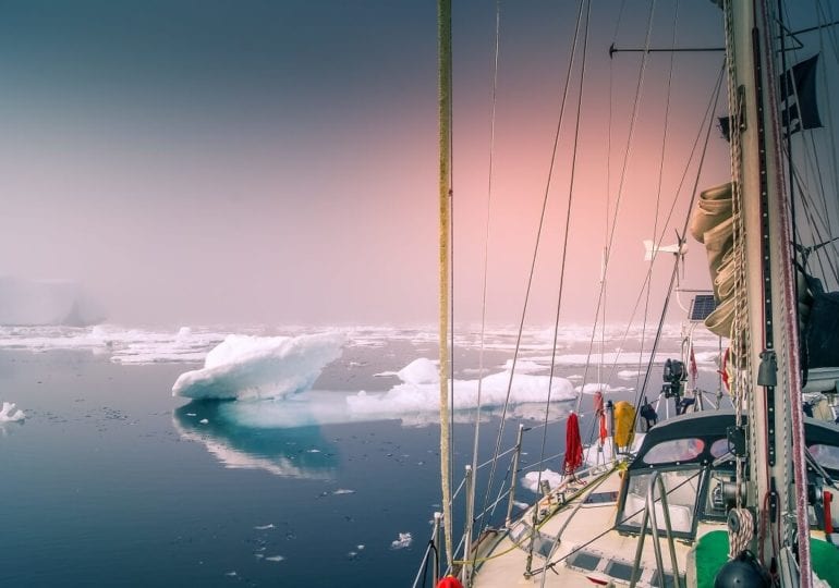 Nichts als Eis: Tipps für das Segeln in der Arktis