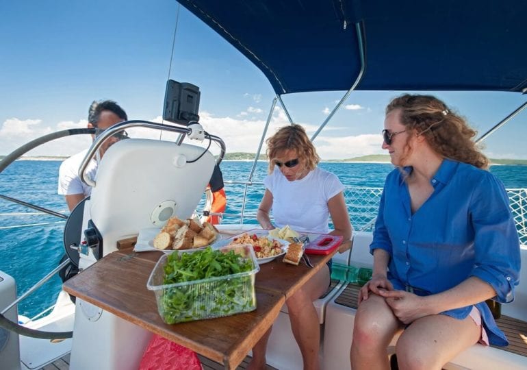 Kochen an Bord: Den Löffel in der Kombüse schwingen