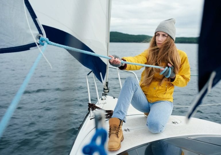 Notwendige Ausrüstung an Bord – Was brauche ich auf einem Segeltörn?