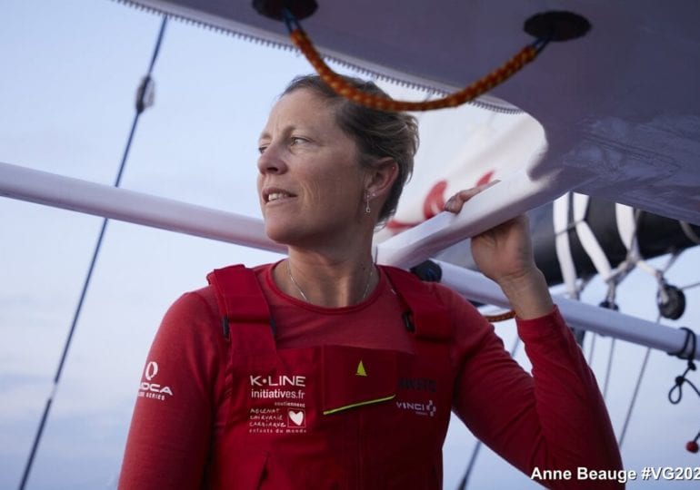 Liebevolle Abschluss-Geste: Davies segelt riesiges Herz bei der Vendée Globe