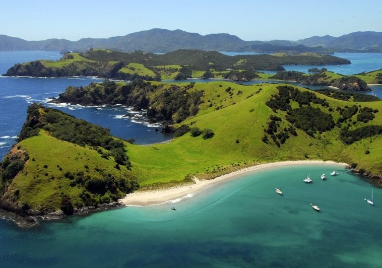 Segeln zwischen hunderten Inseln vor der Bay of Islands