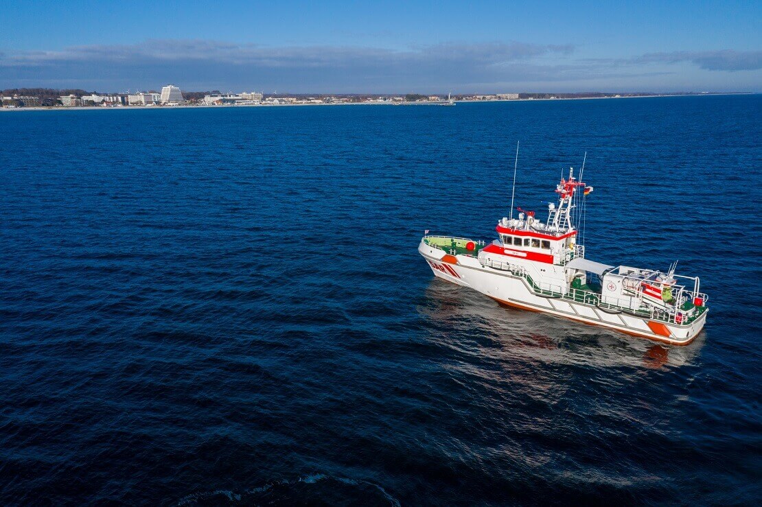 DGzRS Rettungskreuzer auf dem Wasser