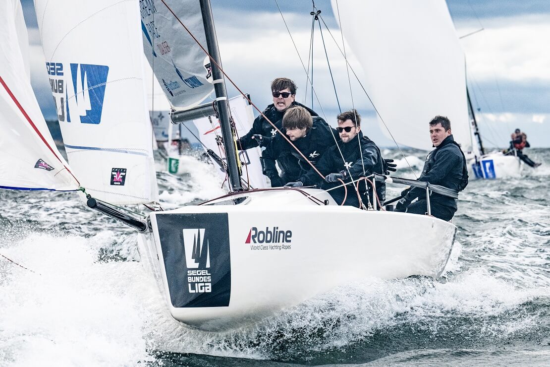 Düsseldorfer Yacht-Club auf dem Boot