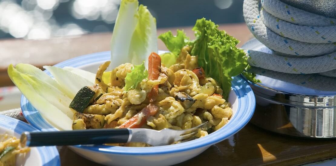 Was ist wichtig für eine gute Ernährung auf einem Segeltörn?